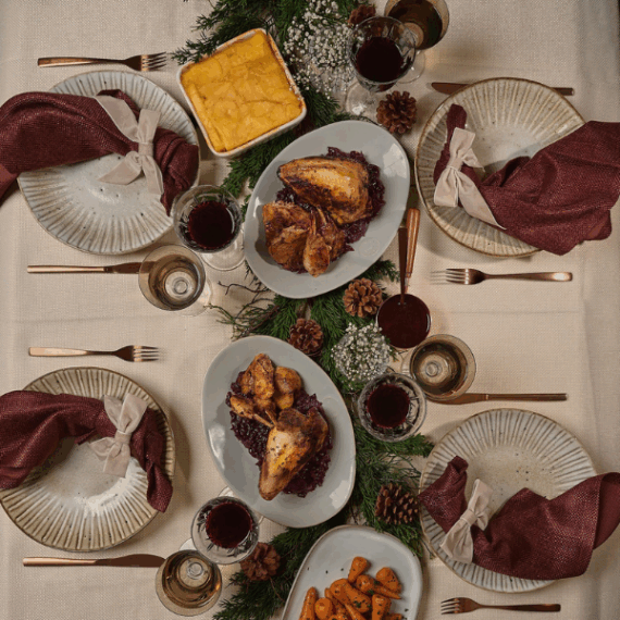 At Home Catering 10 At Home Catering Christmas table styling
