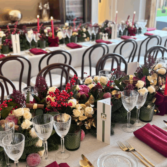 At Home Catering 11 At Home Catering Christmas table styling